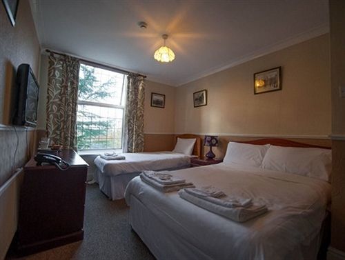 Gomersal Lodge Hotel Клекхитон Экстерьер фото